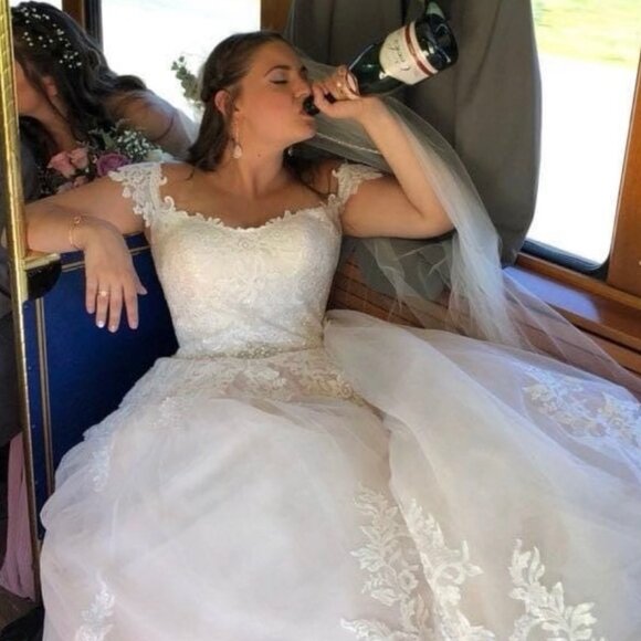 Meet your Posher, Sarah - Picture 2 of 6